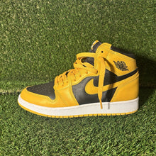 Load image into Gallery viewer, Size 7Y- Kids Jordan 1 Retro OG High Pollen
