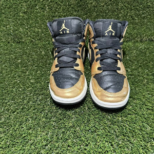 Size 3.5 (GS) - Kids Jordan 1 SE Mid Metallic Gold Black