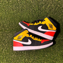 Load image into Gallery viewer, Size 9.5 - Air Jordan 1 SE Mid Amarillo
