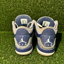 Load image into Gallery viewer, Size 9.5 - Jordan 3 Retro Blue
