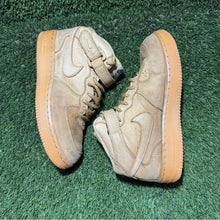 Load image into Gallery viewer, Size 3Y - Kids Nike Air Force 1 Brown Wheat Mid Top 859337-200
