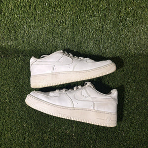 Size 6.5 (GS) - Kids Nike Air Force 1 LE Low Triple White