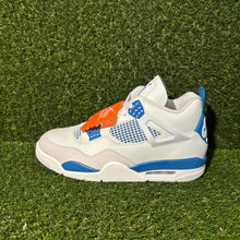 Load image into Gallery viewer, Jordan 4 Military Blue
