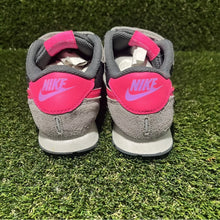 Load image into Gallery viewer, Kids Size 13.5C - Nike MD Valiant TDV Smoke Grey  Hyper Pink Fuchsia CN8559-014
