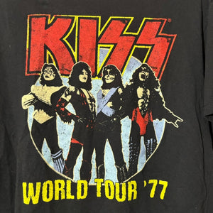 Kiss world tour graphic tee