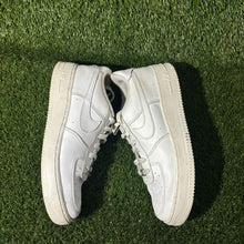 Load image into Gallery viewer, Size 6.5 (GS) - Kids Nike Air Force 1 LE Low Triple White
