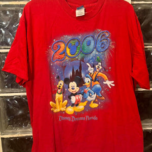 2006 Vintage Disney Graphic Tee